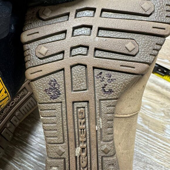 Skechers Tan Suede Wedge Slip On Shoes Women's See picture for sizing - Picture 6 of 7